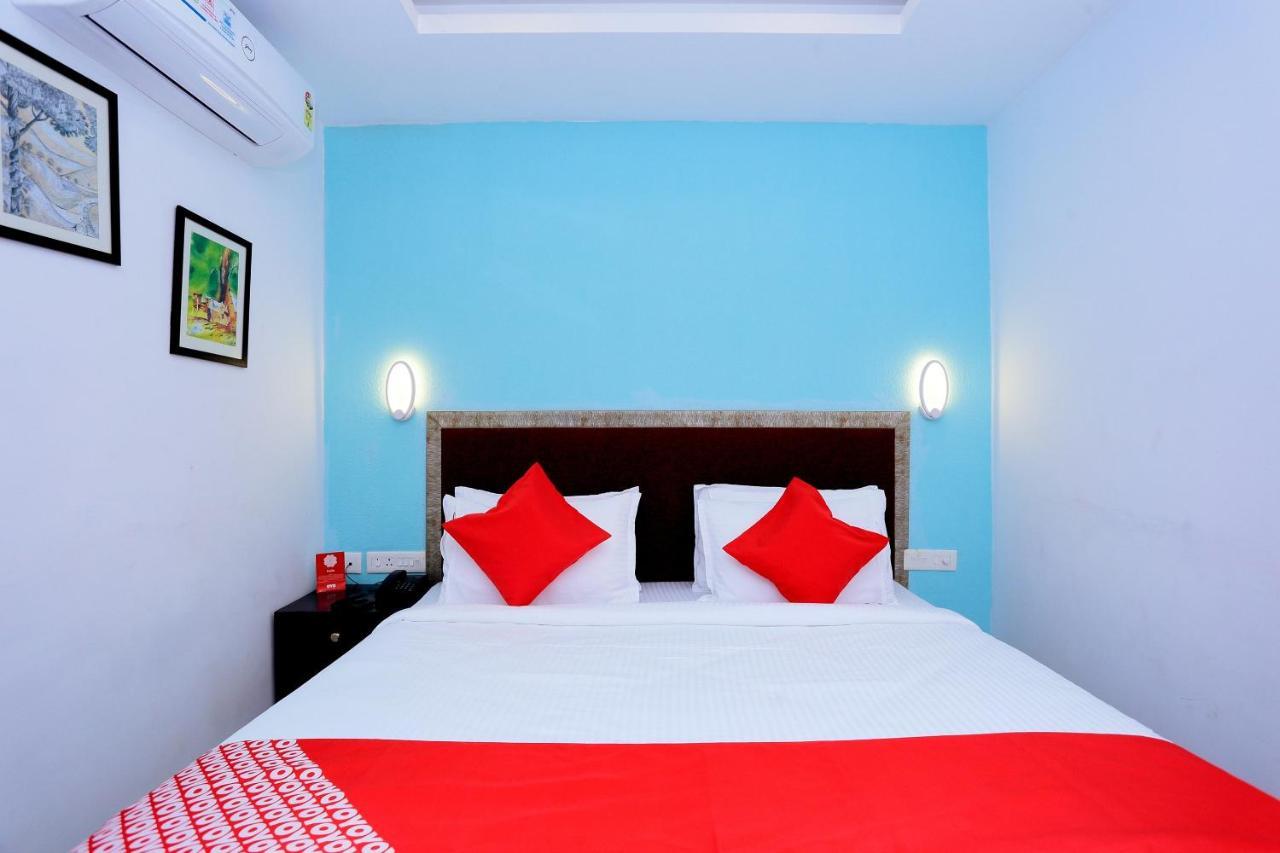 Capital O 61059 Green Life Hotel Kochi Exterior foto