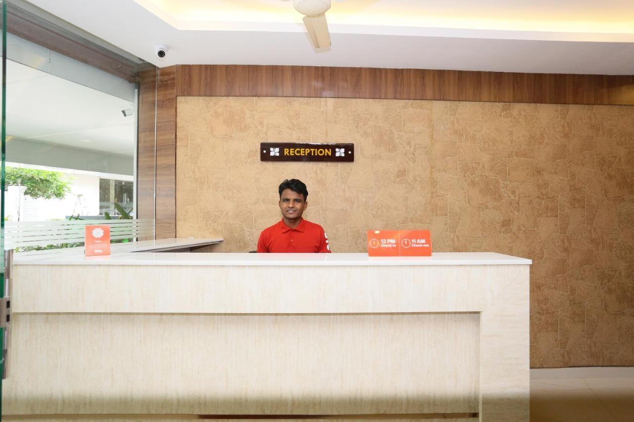 Capital O 61059 Green Life Hotel Kochi Exterior foto