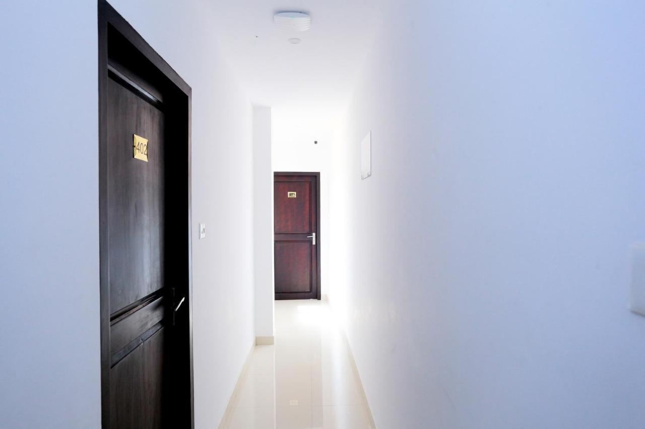 Capital O 61059 Green Life Hotel Kochi Exterior foto